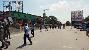 Clash between BJP workers and police in South Dinajpur on Saturday.(ANI File Photo) Clash between BJP workers and police in South Dinajpur on Saturday.(ANI File Photo)