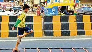 Close to a kilometre of the Sector 15 divider street, that splits parts 1 and 2, was closed for vehicles during the event.(HTphoto) Close to a kilometre of the Sector 15 divider street, that splits parts 1 and 2, was closed for vehicles during the event.(HTphoto)
