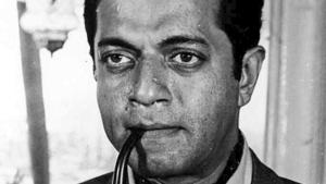Girish Karnad passed away in Mumbai on Monday. Girish Karnad passed away in Mumbai on Monday.