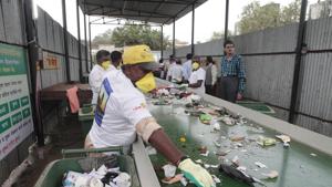According to the BMC, not a single ward in the city has 100% compliance in segregating waste.(FOR REPRESENTATION/ HT FILE) According to the BMC, not a single ward in the city has 100% compliance in segregating waste.(FOR REPRESENTATION/ HT FILE)