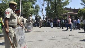 June 10, 2019: Police personnel deployed outside district court complex at Pathankot, Punjab on Monday, June 10, 2019.(HT Photo) June 10, 2019: Police personnel deployed outside district court complex at Pathankot, Punjab on Monday, June 10, 2019.(HT Photo)