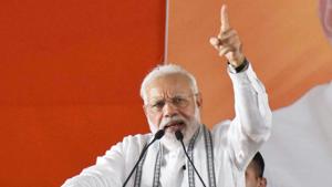 Prime Minister Narendra Modi on Tuesday formally re-appointed his two top aides, Nripendra Misra and PK Mishra.(PTI) Prime Minister Narendra Modi on Tuesday formally re-appointed his two top aides, Nripendra Misra and PK Mishra.(PTI)