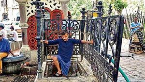Today, the access to the well, under the Horniman Circle Garden, is through a trap door in the ground.(Anshuman Poyrekar/HT) Today, the access to the well, under the Horniman Circle Garden, is through a trap door in the ground.(Anshuman Poyrekar/HT)