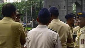 The eight-member Pune police team arrived at Swamy’s Bagaicha campus around 7.15am.(Vijayanand Gupta/HT Photo) The eight-member Pune police team arrived at Swamy’s Bagaicha campus around 7.15am.(Vijayanand Gupta/HT Photo)