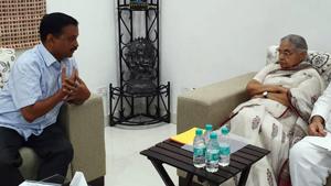 Aam Aadmi Party(AAP) chief spokesperson Saurabh Bhardwaj said the complaints of the Congress leaders were replied to with facts during the meeting following which they did not have anything to say.(ANI Photo) Aam Aadmi Party(AAP) chief spokesperson Saurabh Bhardwaj said the complaints of the Congress leaders were replied to with facts during the meeting following which they did not have anything to say.(ANI Photo)