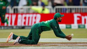 ICC Cricket World Cup - England v Pakistan - Trent Bridge, Nottingham, Britain - June 3, 2019 Pakistan's Asif Ali drops the ball Action Images via Reuters/Andrew Boyers(Action Images via Reuters) ICC Cricket World Cup - England v Pakistan - Trent Bridge, Nottingham, Britain - June 3, 2019 Pakistan's Asif Ali drops the ball Action Images via Reuters/Andrew Boyers(Action Images via Reuters)