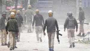 An encounter broke out between militants and security forces in Jammu and Kashmir’s Pulwama district on Friday morning, police said.(Waseem Andrabi / HT File Photo/Representative Image) An encounter broke out between militants and security forces in Jammu and Kashmir’s Pulwama district on Friday morning, police said.(Waseem Andrabi / HT File Photo/Representative Image)