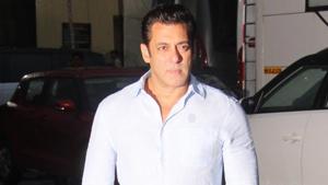 Actor Salman Khan at the screening of his film Bharat, in Mumbai.(IANS) Actor Salman Khan at the screening of his film Bharat, in Mumbai.(IANS)