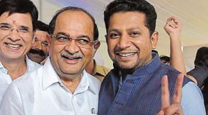 Newly sworn in minister Radhakrishna Vikhe Patil with his son, Sujay Vikhe Patil, at Raj Bhavan on Sunday.(Anshuman Poyrekar/HT Photo) Newly sworn in minister Radhakrishna Vikhe Patil with his son, Sujay Vikhe Patil, at Raj Bhavan on Sunday.(Anshuman Poyrekar/HT Photo)