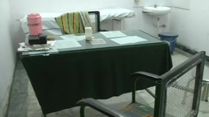 An empty doctor’s chamber at the Jaipuria Hospital in Jaipur, Monday, June 17, 2019. The medical fraternity in the state is boycotting work in response to a strike call by the IMA.(ANI / Twitter) An empty doctor’s chamber at the Jaipuria Hospital in Jaipur, Monday, June 17, 2019. The medical fraternity in the state is boycotting work in response to a strike call by the IMA.(ANI / Twitter)