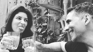 Twinkle Khanna shares a candid picture with husband Akshay Kumar on Twitter. Twinkle Khanna shares a candid picture with husband Akshay Kumar on Twitter.