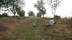 The district administration has failed to set up IT-enabled gram sachivalayas (village secretariats) in some of the 63 clusters identified in the district for the project.(Pardeep Pandit/HT Photo (Representative image)) The district administration has failed to set up IT-enabled gram sachivalayas (village secretariats) in some of the 63 clusters identified in the district for the project.(Pardeep Pandit/HT Photo (Representative image))