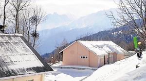 Auli is a popular ski destination in Chamoli district of Uttarakhand.(HT Photo) Auli is a popular ski destination in Chamoli district of Uttarakhand.(HT Photo)