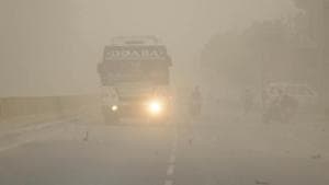 Last week, Gurugram was engulfed by a massive dust storm.(Pardeep Pandit/HT Photo (Representational image)) Last week, Gurugram was engulfed by a massive dust storm.(Pardeep Pandit/HT Photo (Representational image))