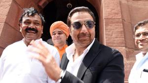 Sunny Deol, BJP MP from Gurdaspur, arrives for the second day of the first session of the 17th Lok Sabha at Parliament House in New Delhi on Tuesday, June 18, 2019.(Ajay Aggarwal/HT PHOTO) Sunny Deol, BJP MP from Gurdaspur, arrives for the second day of the first session of the 17th Lok Sabha at Parliament House in New Delhi on Tuesday, June 18, 2019.(Ajay Aggarwal/HT PHOTO)