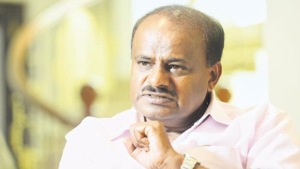 Additionally, Kumaraswamy said he would ask ministers in the state Cabinet to also separately visit villages across the state to ensure that people benefited from the programmes launched by the government.(Hemant Mishra/Mint) Additionally, Kumaraswamy said he would ask ministers in the state Cabinet to also separately visit villages across the state to ensure that people benefited from the programmes launched by the government.(Hemant Mishra/Mint)