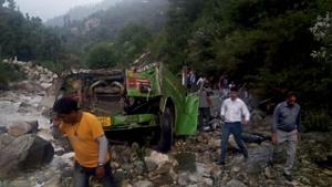 Banjar sub-divisional magistrate MR Bhardwaj said a total of 44 passengers have lost their lives while over 30 suffered injuries in the accident that took place on Thursday evening when an overloaded bus skidded off the road and fell into a 500-foot-deep gorge in Kullu district.(Aqil Khan /Hindustan Times) Banjar sub-divisional magistrate MR Bhardwaj said a total of 44 passengers have lost their lives while over 30 suffered injuries in the accident that took place on Thursday evening when an overloaded bus skidded off the road and fell into a 500-foot-deep gorge in Kullu district.(Aqil Khan /Hindustan Times)
