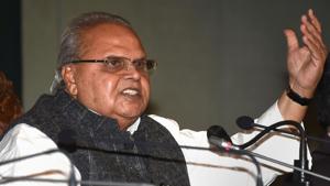 Asserting that situation in Jammu and Kashmir is changing, Governor Satya Pal Malik on Saturday said separatist Hurriyat Conference leaders were ready for talks with the Center.(PTI File Photo) Asserting that situation in Jammu and Kashmir is changing, Governor Satya Pal Malik on Saturday said separatist Hurriyat Conference leaders were ready for talks with the Center.(PTI File Photo)
