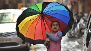 As a result of the winds and the high humidity because of moisture, the city’s particulate matter pollution was low on Monday, said experts.(HT Photo) As a result of the winds and the high humidity because of moisture, the city’s particulate matter pollution was low on Monday, said experts.(HT Photo)