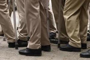 The action has been taken following Uttar Pradesh chief minister Yogi Adityanath’s order to retire cops with poor record.(HT File / Photo used for representational purpose only) The action has been taken following Uttar Pradesh chief minister Yogi Adityanath’s order to retire cops with poor record.(HT File / Photo used for representational purpose only)