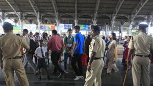 The victim told police that while returning, he got into a quarrel with four or five men, who were in an inebriated state, and they beat him up.(Representative photo by Vijayanand Gupta/ Hindustan Times) The victim told police that while returning, he got into a quarrel with four or five men, who were in an inebriated state, and they beat him up.(Representative photo by Vijayanand Gupta/ Hindustan Times)