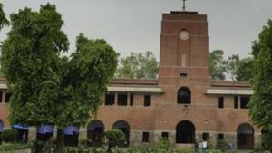Political Science is the second most applied for course in Delhi University this year, with 1,30,240 candidates vying for 3,243 seats across all colleges.(Sonu Mehta/Hindustan Times) Political Science is the second most applied for course in Delhi University this year, with 1,30,240 candidates vying for 3,243 seats across all colleges.(Sonu Mehta/Hindustan Times)