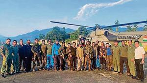 The team comprised eight personnel from the IAF, four from the army and three civilians, including Taka Tamut, who had summited Mount Everest.(HT Photo) The team comprised eight personnel from the IAF, four from the army and three civilians, including Taka Tamut, who had summited Mount Everest.(HT Photo)
