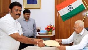 Anand Singh, the Congress legislator and former Karnataka ministeron Monday announced that he had quit his seat.(ANI Photo) Anand Singh, the Congress legislator and former Karnataka ministeron Monday announced that he had quit his seat.(ANI Photo)