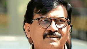 Shiv Sena leader Sanjay Raut along with other leader after party meeting at Matoshree,Bandra in Mumbai.(Photo by Kunal Patil/Hindustan Times) Shiv Sena leader Sanjay Raut along with other leader after party meeting at Matoshree,Bandra in Mumbai.(Photo by Kunal Patil/Hindustan Times)