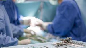 During the surgery almost one litre (two kidney trays) of blood clots was removed which left a huge cavity in the sac.(HT File ./ Representational Photo) During the surgery almost one litre (two kidney trays) of blood clots was removed which left a huge cavity in the sac.(HT File ./ Representational Photo)
