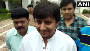 Akash was arrested on June 26, after he allegedly hit the IMC official, who was leading a municipal corporation team to demolish a structure which belonged to a BJP worker, with a cricket bat.(ANI Photo) Akash was arrested on June 26, after he allegedly hit the IMC official, who was leading a municipal corporation team to demolish a structure which belonged to a BJP worker, with a cricket bat.(ANI Photo)