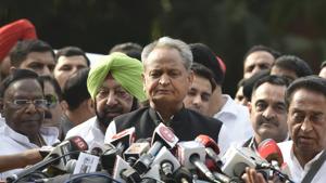 (L-R) Puducherry chief minister V Narayanasamy, Punjab M Captain Amarinder Singh, Rajasthan CM Ashok Gehlot and Madhya Pradesh CM Kamal Nath address the media after meeting Congress president Rahul Gandhi at his residence, in New Delhi, on Monday, July 1, 2019.(Vipin Kumar/HT PHOTO) (L-R) Puducherry chief minister V Narayanasamy, Punjab M Captain Amarinder Singh, Rajasthan CM Ashok Gehlot and Madhya Pradesh CM Kamal Nath address the media after meeting Congress president Rahul Gandhi at his residence, in New Delhi, on Monday, July 1, 2019.(Vipin Kumar/HT PHOTO)
