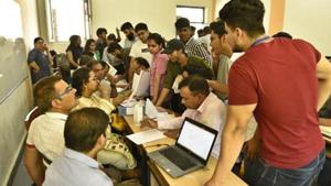 DU Admissions 2019(Sanchit Khanna/HT PHOTO) DU Admissions 2019(Sanchit Khanna/HT PHOTO)