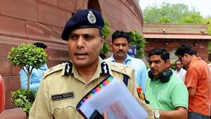 Delhi Police Commissioner Amulya Patnaik in Parliament after meeting Home Minister Amit Shah over the Chandni Chowk incident in New Delhi on Wednesday.(ANI PHOTO.) Delhi Police Commissioner Amulya Patnaik in Parliament after meeting Home Minister Amit Shah over the Chandni Chowk incident in New Delhi on Wednesday.(ANI PHOTO.)