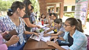DU Admissions 2019(Sushil Kumar/HT PHOTO) DU Admissions 2019(Sushil Kumar/HT PHOTO)