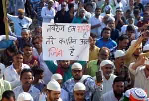 Muslims during a meeting in protest of recent mob lynching death of Kharswan youth Tabrez Ansari at Doranda in Ranchi. Image used for representative purpose only.(Photo: HT) Muslims during a meeting in protest of recent mob lynching death of Kharswan youth Tabrez Ansari at Doranda in Ranchi. Image used for representative purpose only.(Photo: HT)