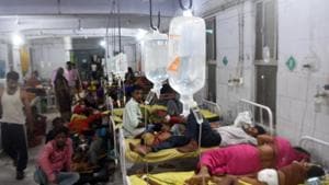 Even as the situation has somewhat stabilised Muzaffarpur, cases of acute encephalitis syndrome (AES) in Gaya and Aurangabad districts have kept health officials on toes.(Parwaz Khan /HT PHOTO)