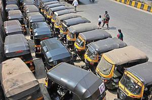 Fadnavis has assured the unions that he will meet with them today in the afternoon.(Photo by Praful Gangurde/ Hindustan Times) Fadnavis has assured the unions that he will meet with them today in the afternoon.(Photo by Praful Gangurde/ Hindustan Times)