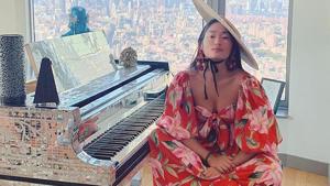 Seen by many as the music of grandparents and elevators, classical is getting a facelift thanks to its fiercest star Chloe Flower, a pianist making the genre pop.(Chloe Flower/Instagram) Seen by many as the music of grandparents and elevators, classical is getting a facelift thanks to its fiercest star Chloe Flower, a pianist making the genre pop.(Chloe Flower/Instagram)