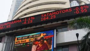 Big screen set-up outside the BSE building at Dalal Street during the Union budget 2019.(ANI Photo) Big screen set-up outside the BSE building at Dalal Street during the Union budget 2019.(ANI Photo)