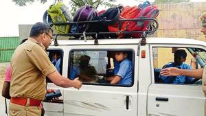 Noida traffic police has also issued an advisory to install speed governors on buses and vans.(Sourced) Noida traffic police has also issued an advisory to install speed governors on buses and vans.(Sourced)