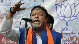 Senior BJP leader Mukul Roy Saturday claimed that nearly 107 MLAs in West Bengal are in touch with the saffron party.(PTI File Photo) Senior BJP leader Mukul Roy Saturday claimed that nearly 107 MLAs in West Bengal are in touch with the saffron party.(PTI File Photo)