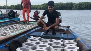 Siddharth Pillai, 17, has designed a system of interlocking blocks, assembling them along the Pondicherry coast. Experts estimate that it will start hosting marine life in a month.(HT Photo) Siddharth Pillai, 17, has designed a system of interlocking blocks, assembling them along the Pondicherry coast. Experts estimate that it will start hosting marine life in a month.(HT Photo)