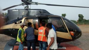 The Heli Parikrama’ has been started for devotees coming to do ‘parikrama’ at Goverdhan in Mathura.(HT Photo) The Heli Parikrama’ has been started for devotees coming to do ‘parikrama’ at Goverdhan in Mathura.(HT Photo)