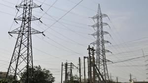 In Balrampur 51 students of a primary school were hospitalized due to electric shock from a high-tension wire.(Representative Image/File Photo) In Balrampur 51 students of a primary school were hospitalized due to electric shock from a high-tension wire.(Representative Image/File Photo)
