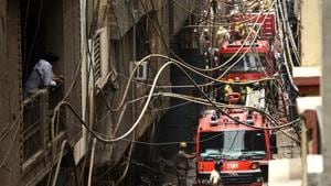 Fire fighters and tenders carried out rescue operations at a rubber factory at Delhi’s Jhilmil industrial area July 13, 2019(Vipin Kumar/HT File Photo) Fire fighters and tenders carried out rescue operations at a rubber factory at Delhi’s Jhilmil industrial area July 13, 2019(Vipin Kumar/HT File Photo)