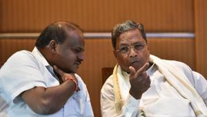 Karnataka Assembly trust vote: Siddaramaiah told the assembly speaker to put off the trust vote till the speaker gave a clear-cut ruling on their right to issue a whip.(Arijit Sen/HT FILE Photo)