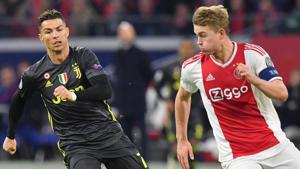 File image of former Ajax defender Matthijs de Ligt and Juventus forward Cristiano Ronaldo.(AFP) File image of former Ajax defender Matthijs de Ligt and Juventus forward Cristiano Ronaldo.(AFP)