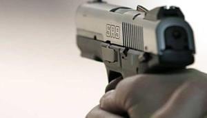 Farooq Ahmad Reshi, a personal security officer (PSO) of Mehbooba’s cousin Sajjad Mufti was gunned down outside a mosque in Bijbehara and his weapon taken away.(AFP FILE/ Representative Image) Farooq Ahmad Reshi, a personal security officer (PSO) of Mehbooba’s cousin Sajjad Mufti was gunned down outside a mosque in Bijbehara and his weapon taken away.(AFP FILE/ Representative Image)