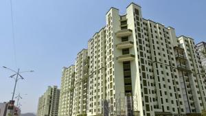the National Consumer Disputes Redressal Commission (NCDRC) asked the developer to refund the entire amount received from the complainants along with ₹1.30 crore as interest.(Bachchan Kumar/HT (Representative image)) the National Consumer Disputes Redressal Commission (NCDRC) asked the developer to refund the entire amount received from the complainants along with ₹1.30 crore as interest.(Bachchan Kumar/HT (Representative image))